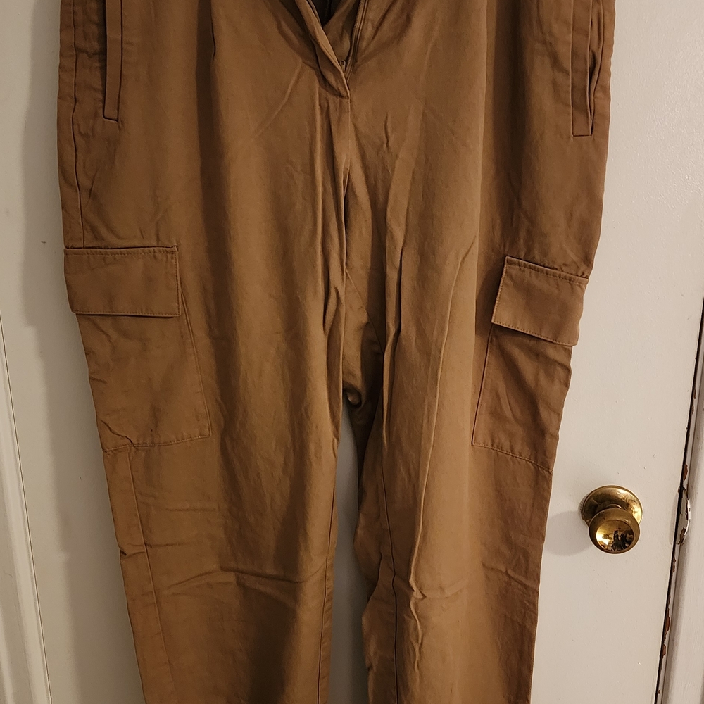 Old Navy Women's Tan Cargo Trousers